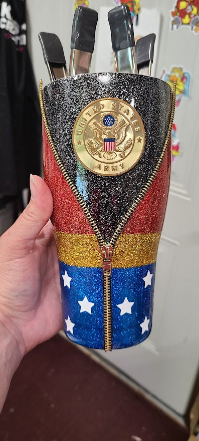 Wonder Woman Zipper Cup 30oz ***PREORDER***