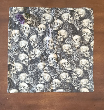 Skulls N Roses Tarot Wrap / Mat