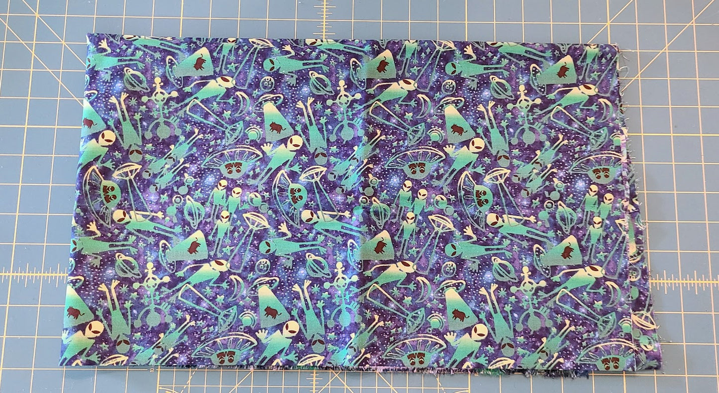 Alien Non-Custom Fabric CW 9x14 Cup Cut